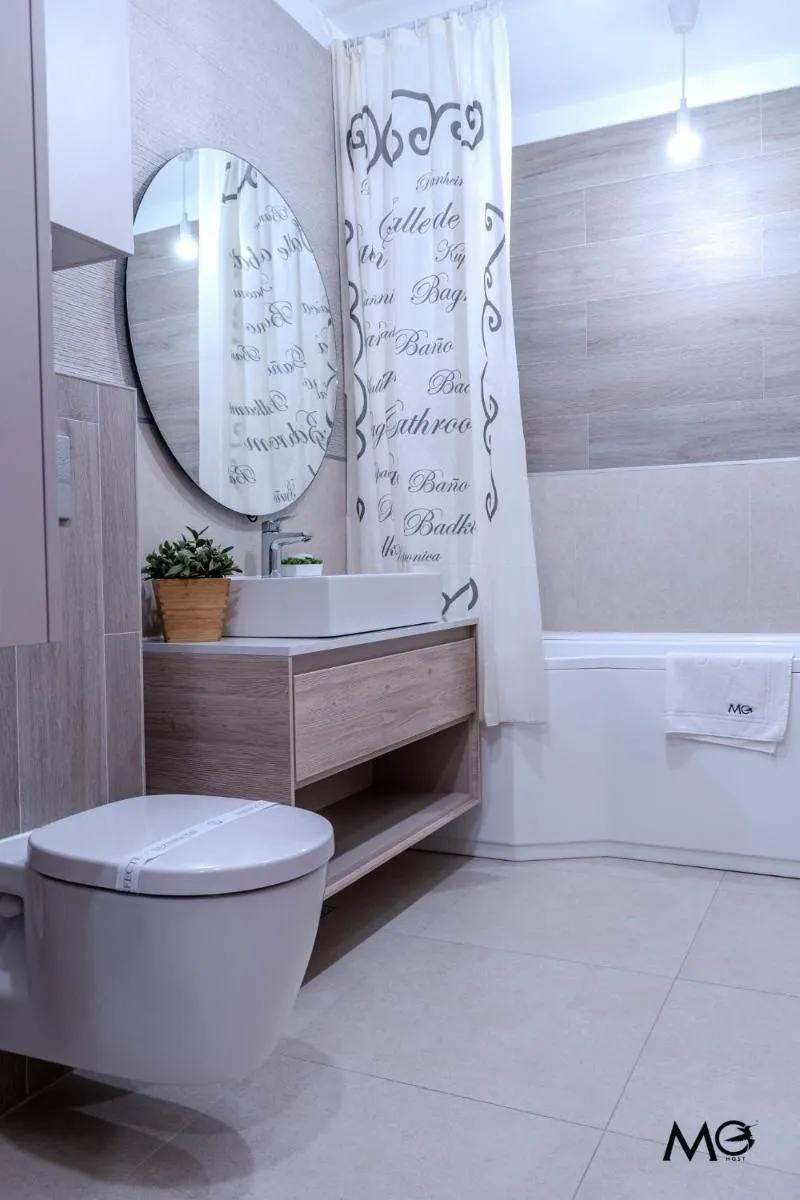 Image 4 of MoHost Urban – Apt with Stunning Mountain View