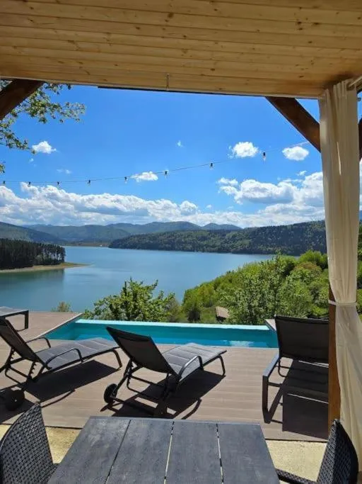 Image 5 of Moon Lake Bicaz – Casa Oia