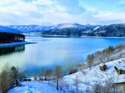 Image 3 of Moon Lake Bicaz – Casa Oia