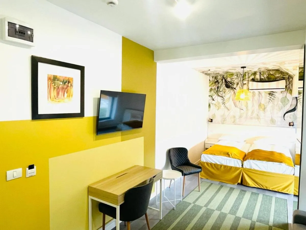 Image 3 of Motel Azur