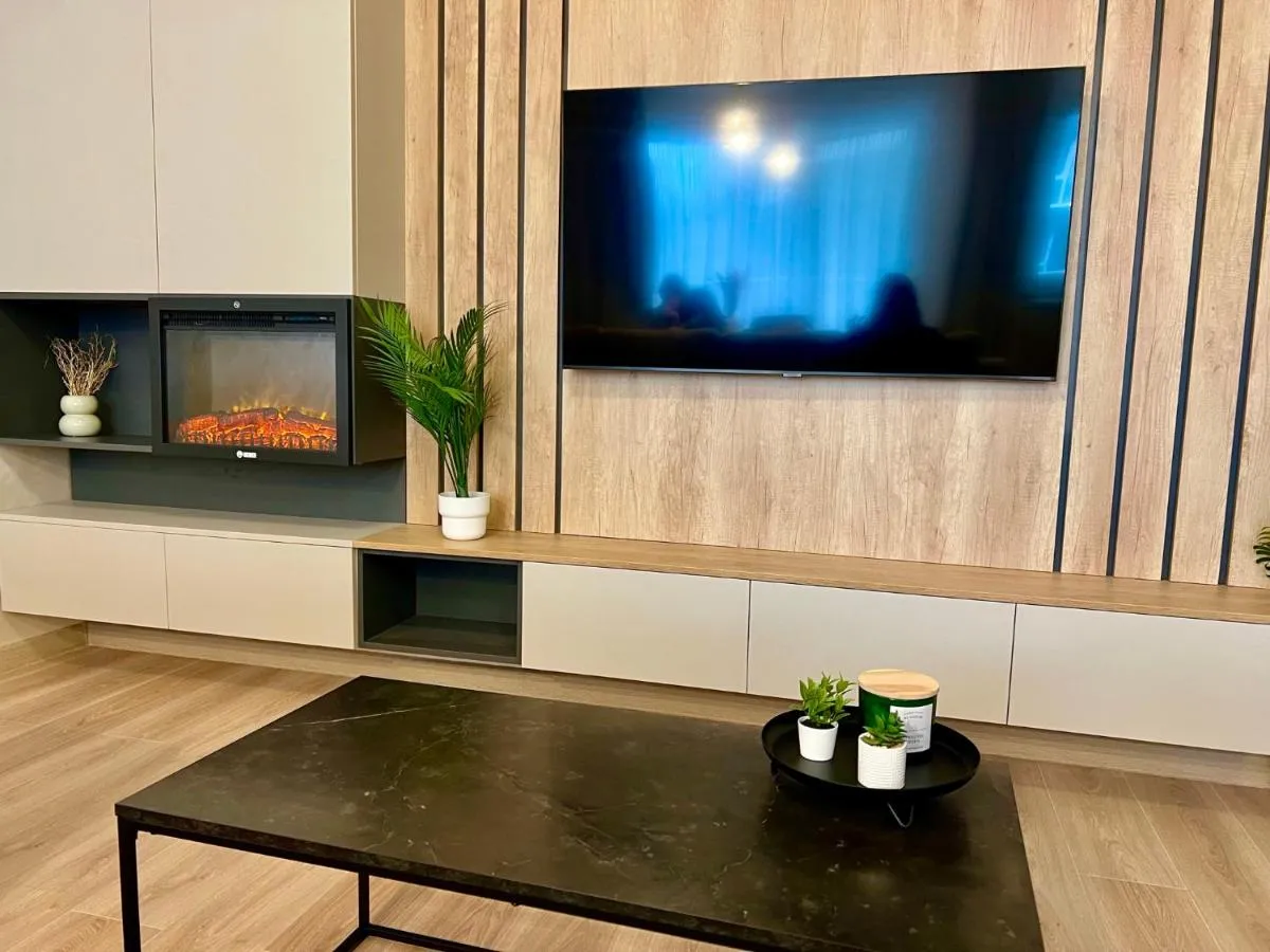 Image 4 of Mountain Retreat-Modern 1BR w/ Fireplace & Parking