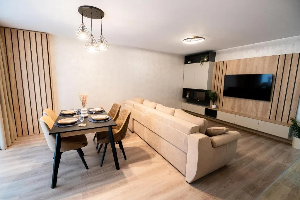 Image 1 of Mountain Retreat-Modern 1BR w/ Fireplace & Parking