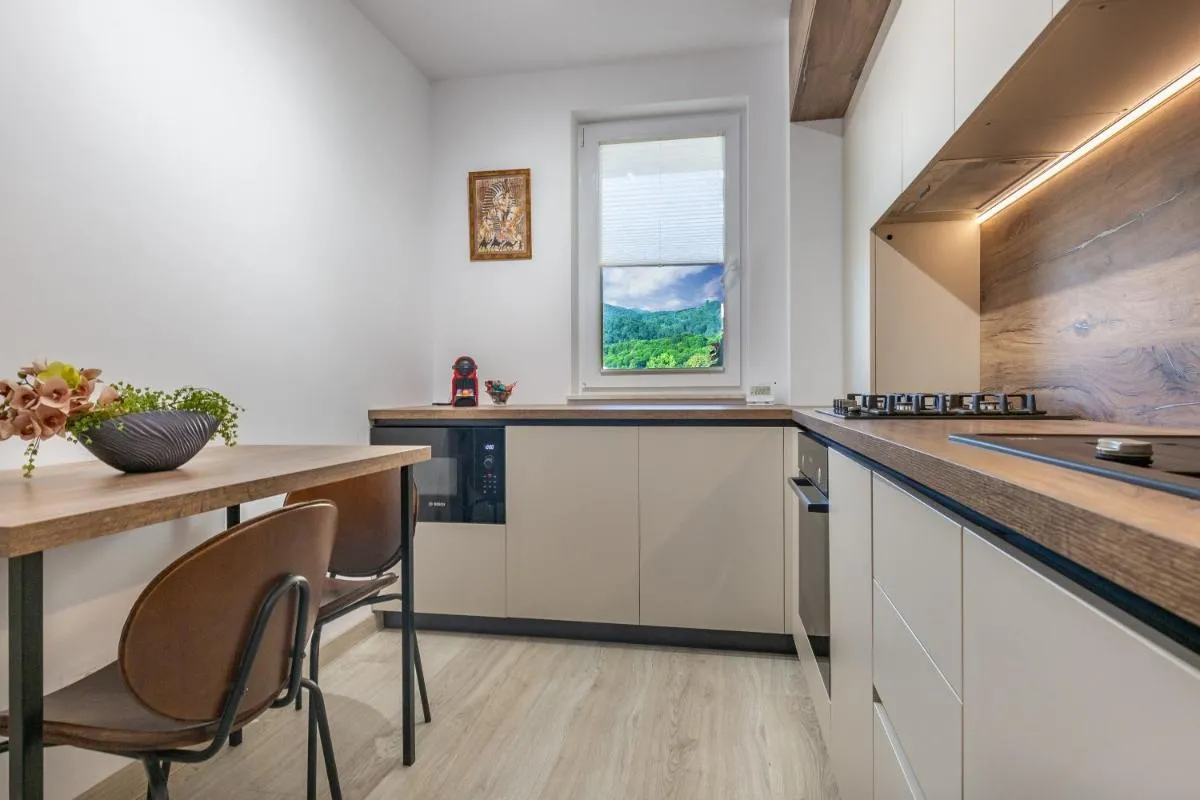 Image 6 of Mountain View Terrace Oasis