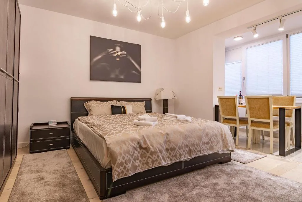 Image 1 of New Central Luxury Studio near AFI Mall and OLD TOWN by MM Host