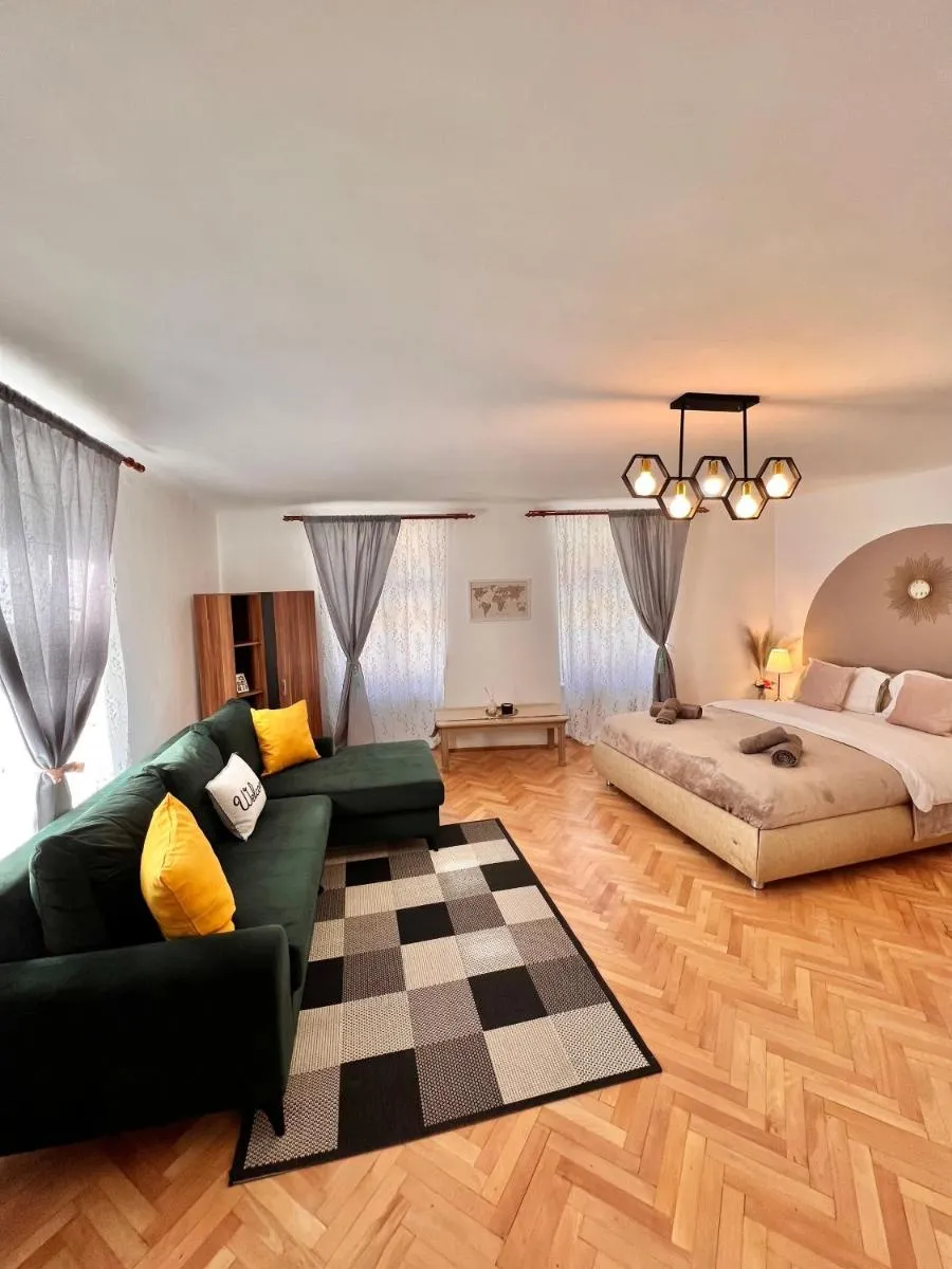 Image 4 of Old Town City Center Apartments