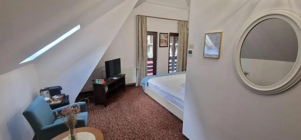 Image 1 of Opus Villa
