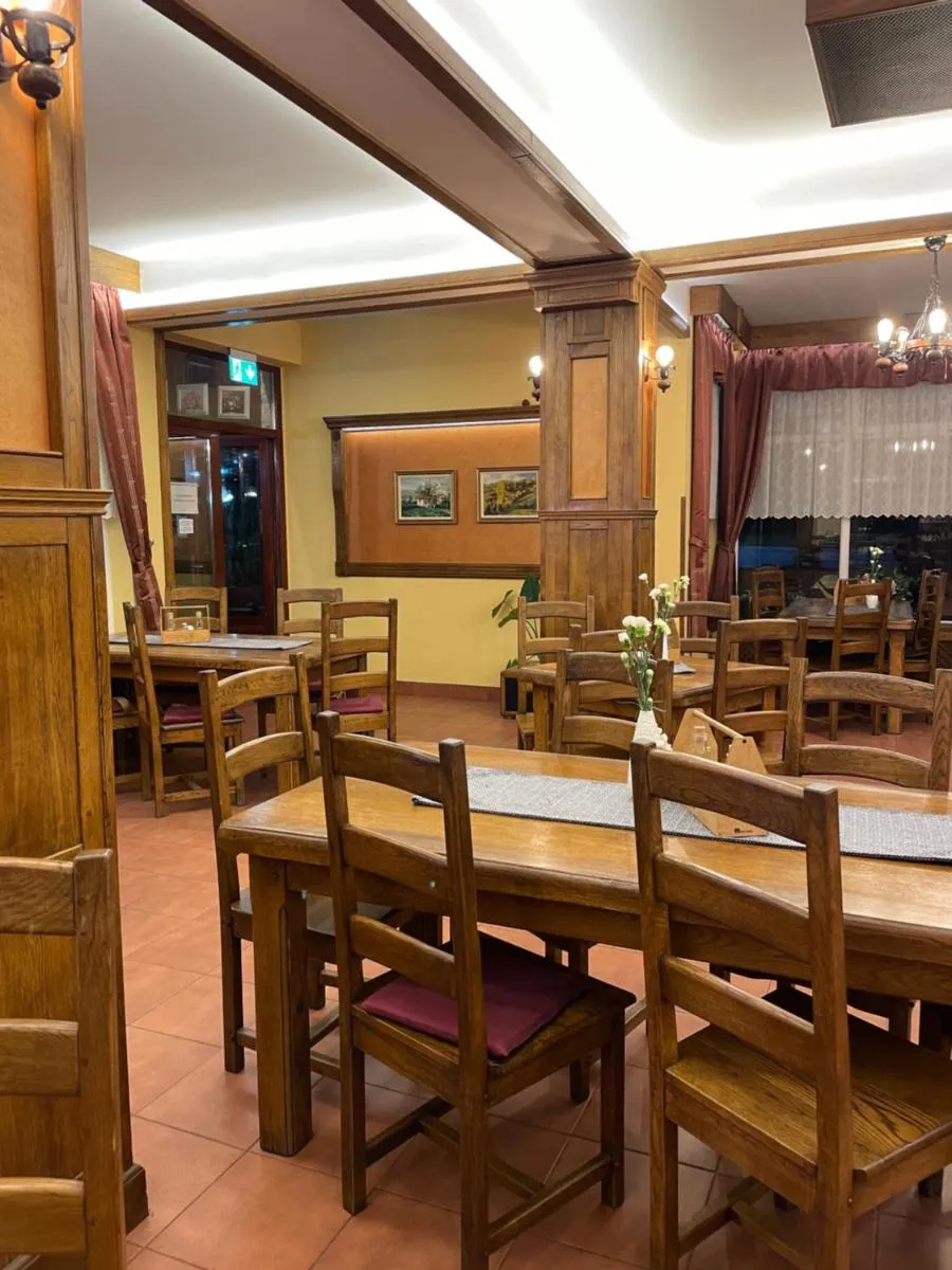 Image 3 of Pensiune Restaurant ROUTE60
