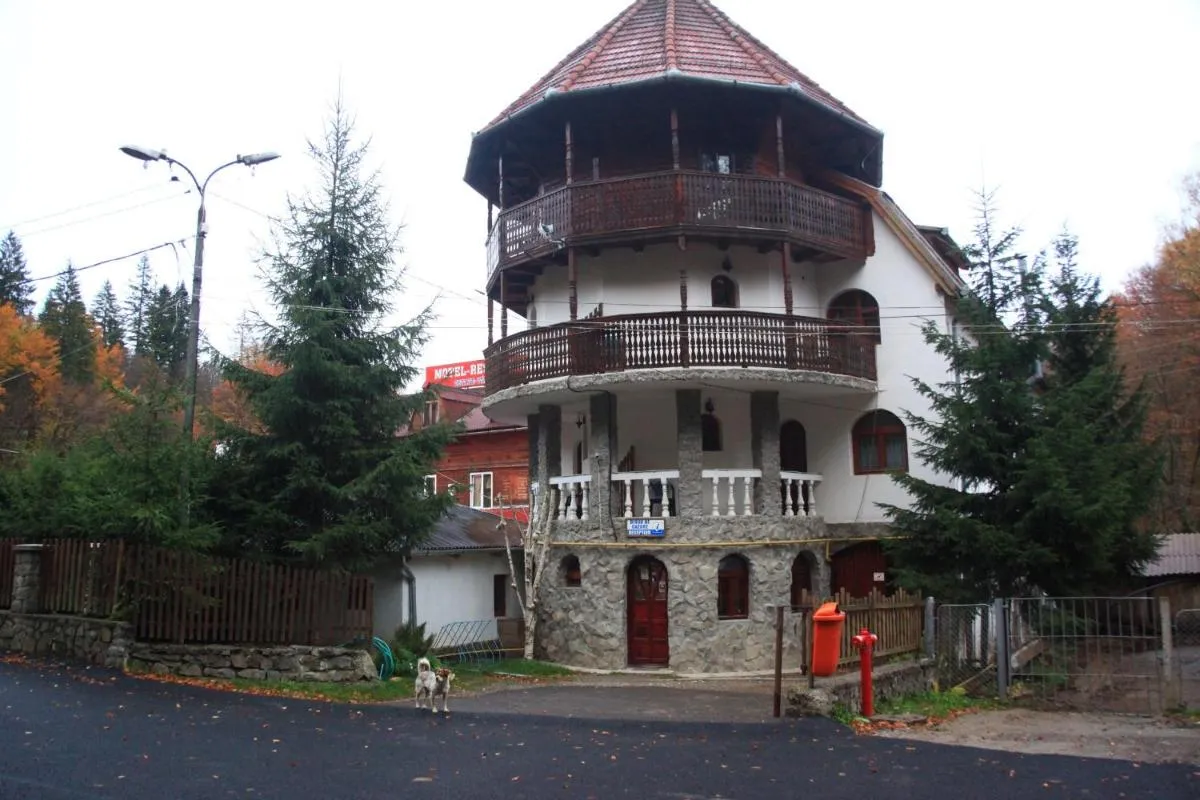 Image 2 of Pensiunea Cetate