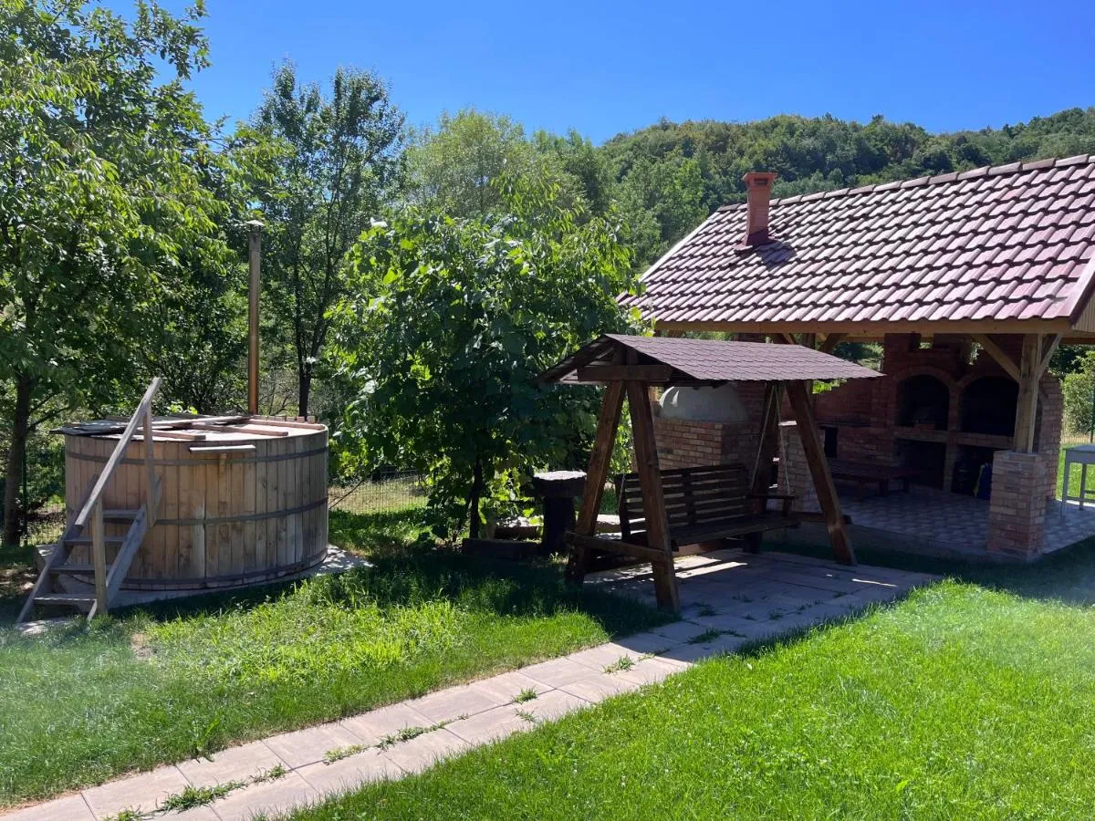 Image 2 of Pensiunea La Buru