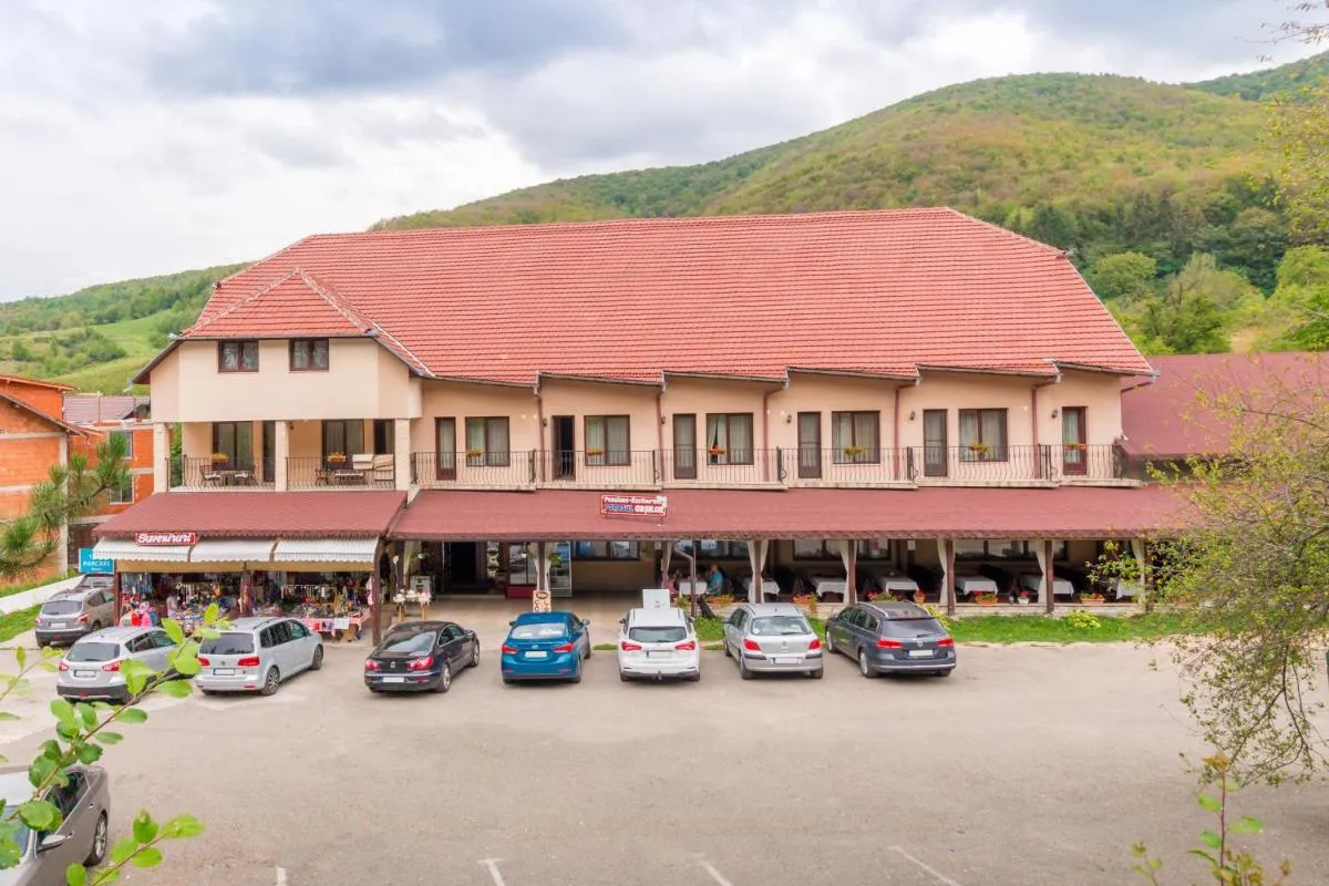 Image 2 of Pensiunea Popasul Ursilor