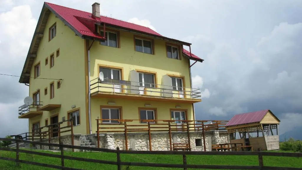Image 1 of Pensiunea Pui de Urs Sirnea