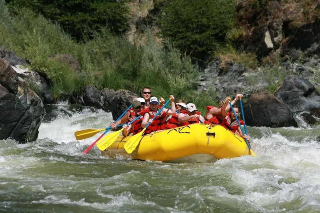 Image 5 of Pensiunea Valea Șușiței, Ciubar, Sauna, ATV, Safarii Jepp Offroad Ghid Turistic, Climbing, Rafting, Paragliding