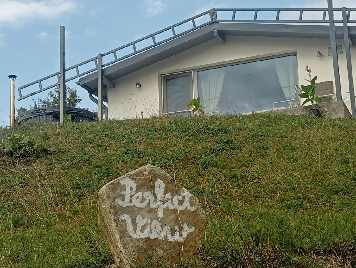 Image 4 of Perfect view cottage with pool