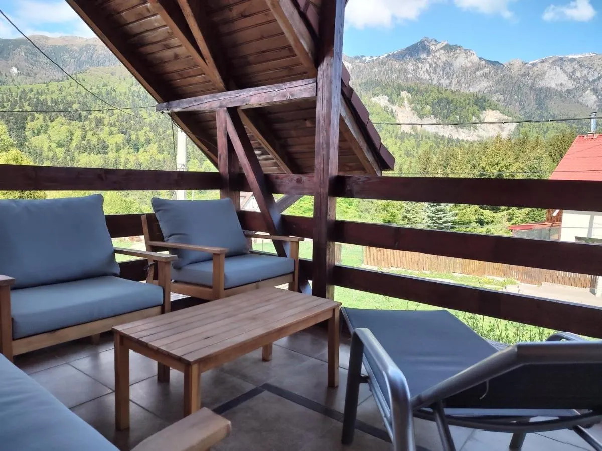 Image 2 of Poiana dintre Brazi Chalet, Bucegi Panorama