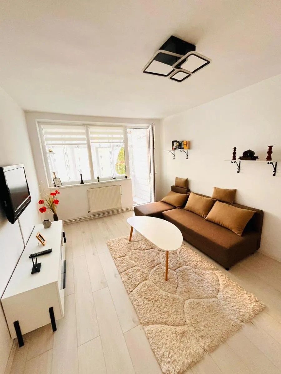 Image 2 of Pop’s Apartment