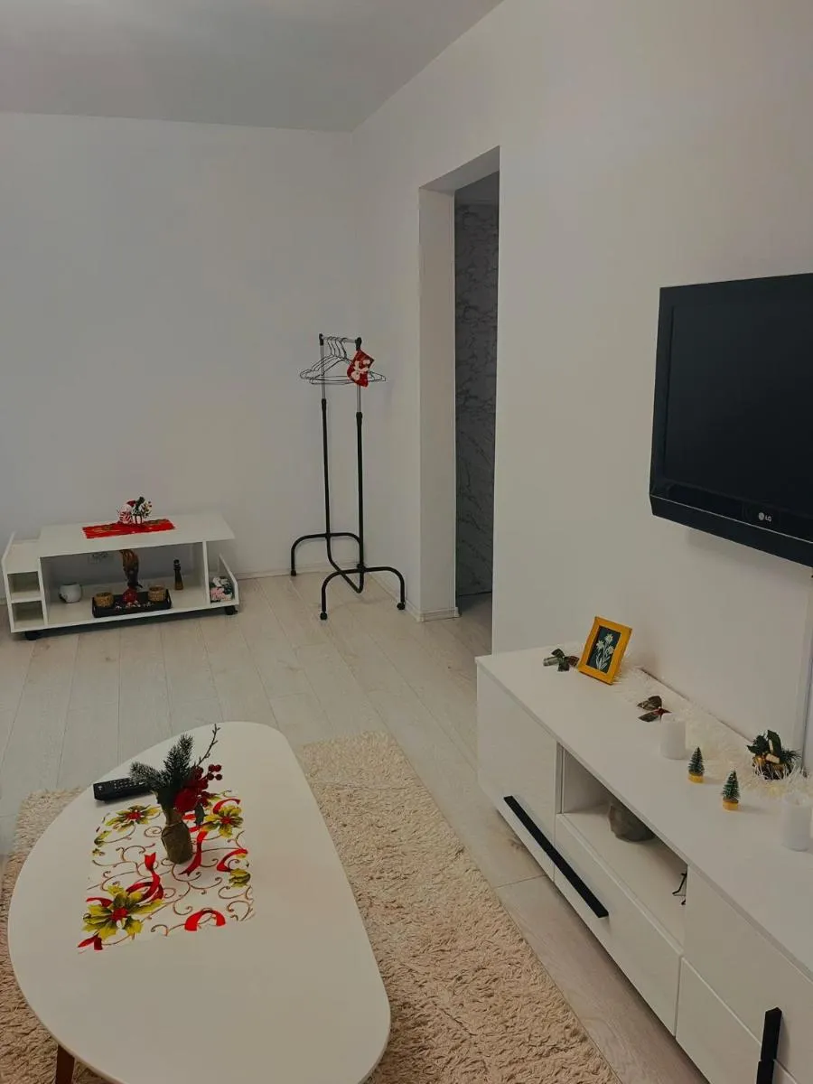 Image 3 of Pop’s Apartment
