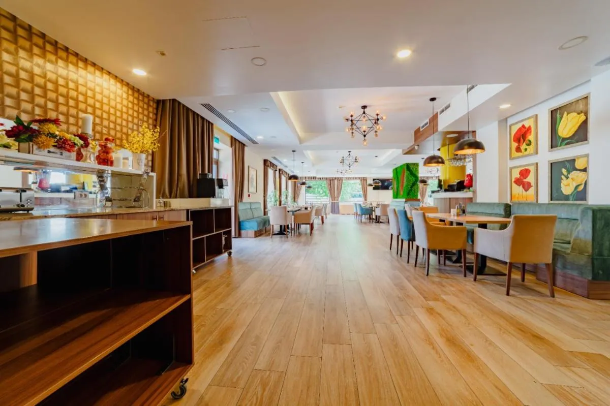 Image 4 of Radsor Hotel