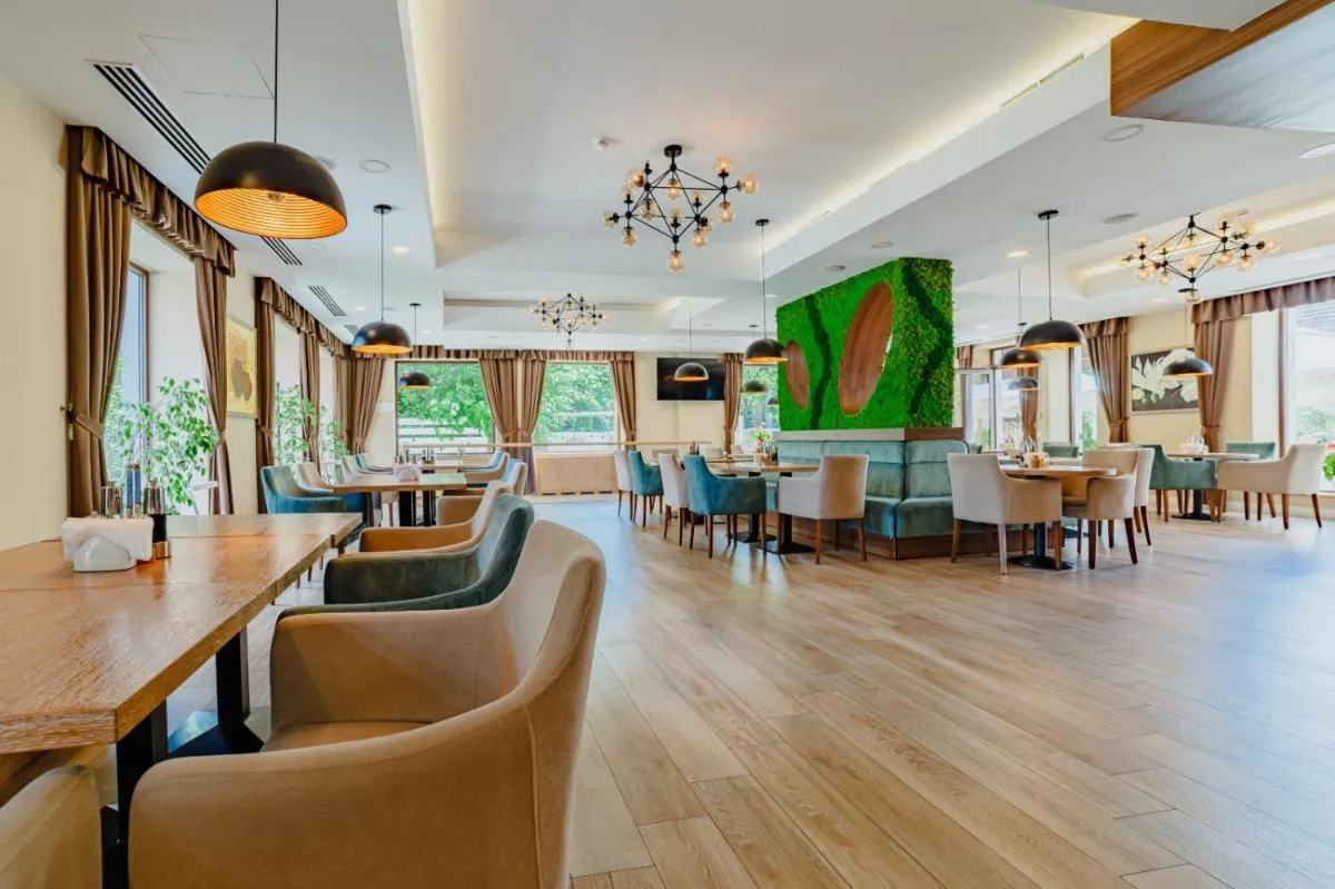 Image 3 of Radsor Hotel
