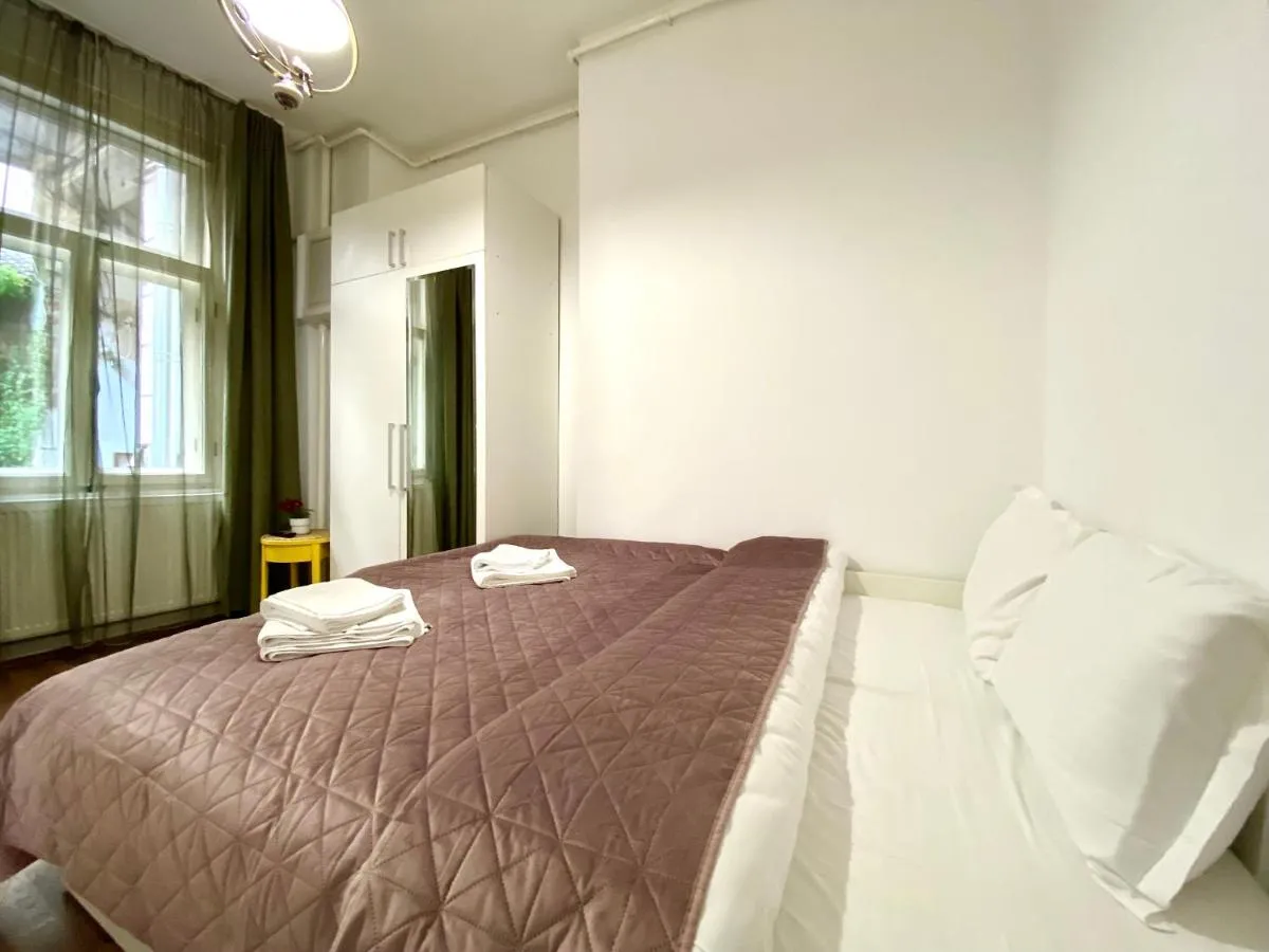 Image 6 of Republique Family Apartment