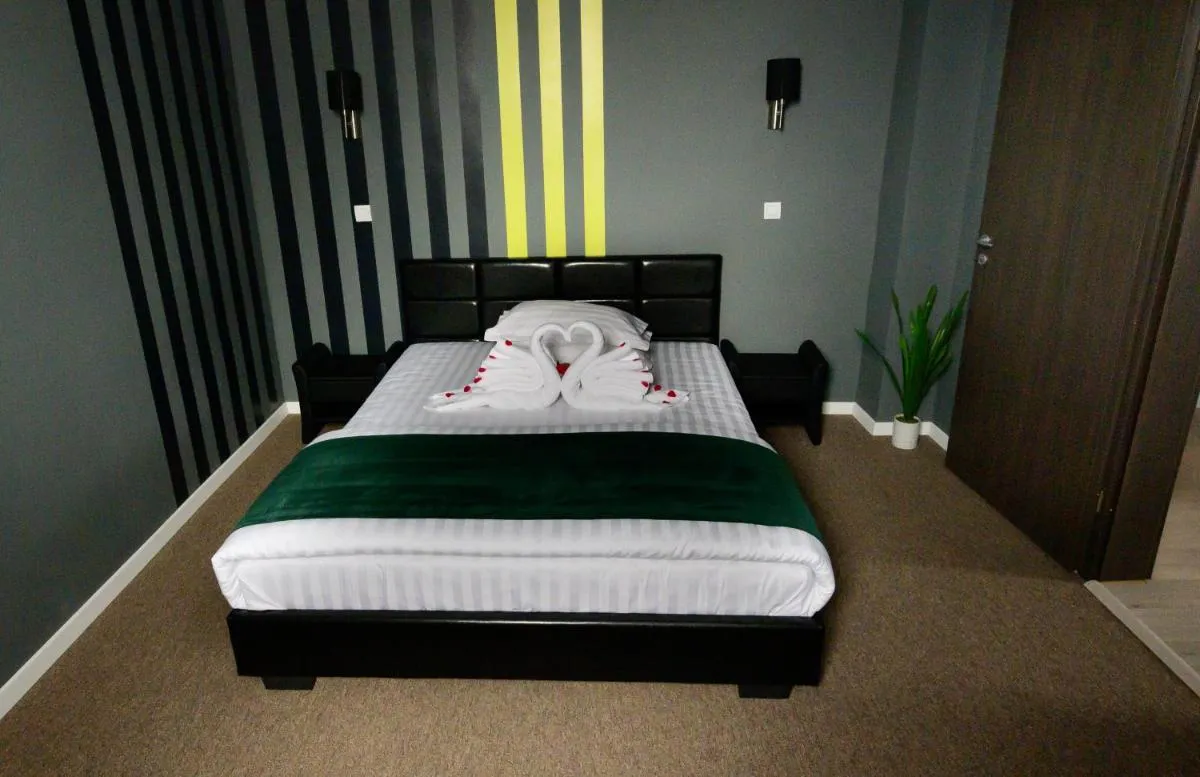 Image 4 of Resita Residence