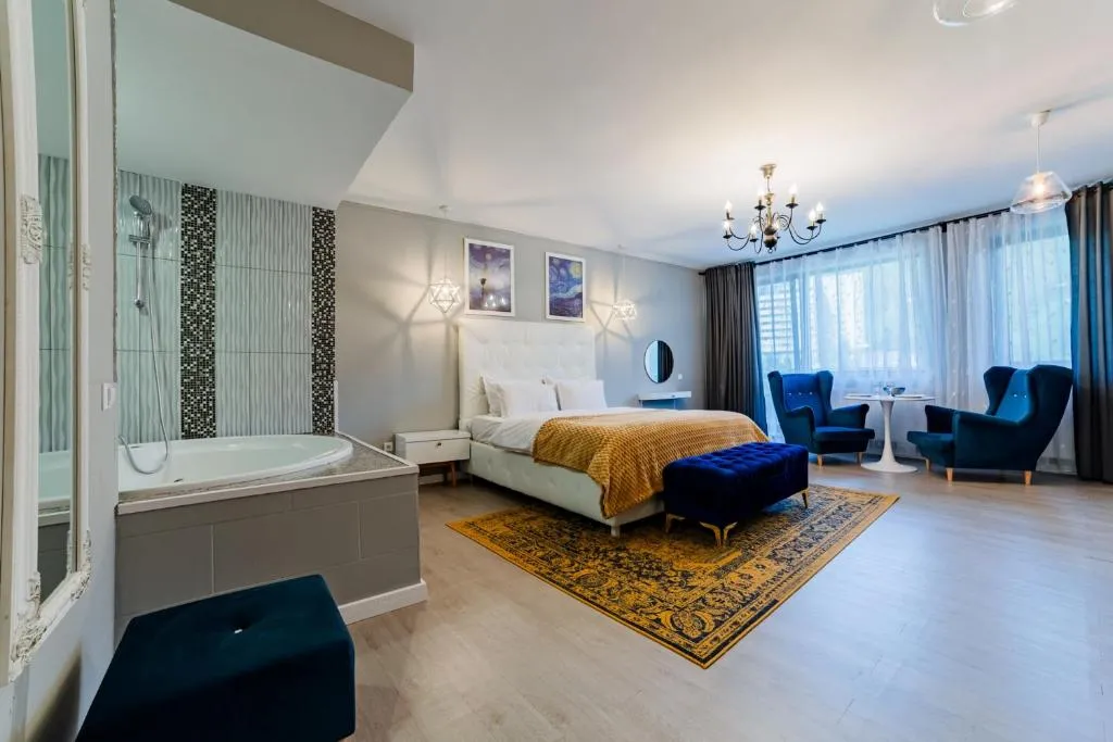 Image 1 of Romantic Jacuzzi Luxury Apartment