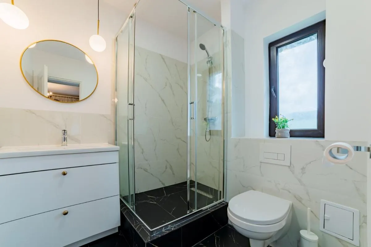 Image 3 of Romantic Jacuzzi Zamora Apartments -Adults Only