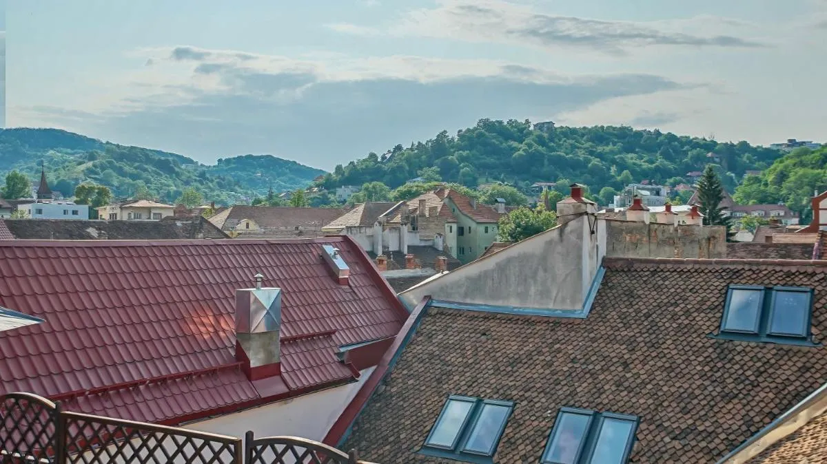 Image 7 of Rooftop proprety with Large Terrace & Stunning Views – Brașov