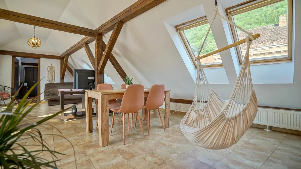 Image 3 of Rooftop proprety with Large Terrace & Stunning Views – Brașov