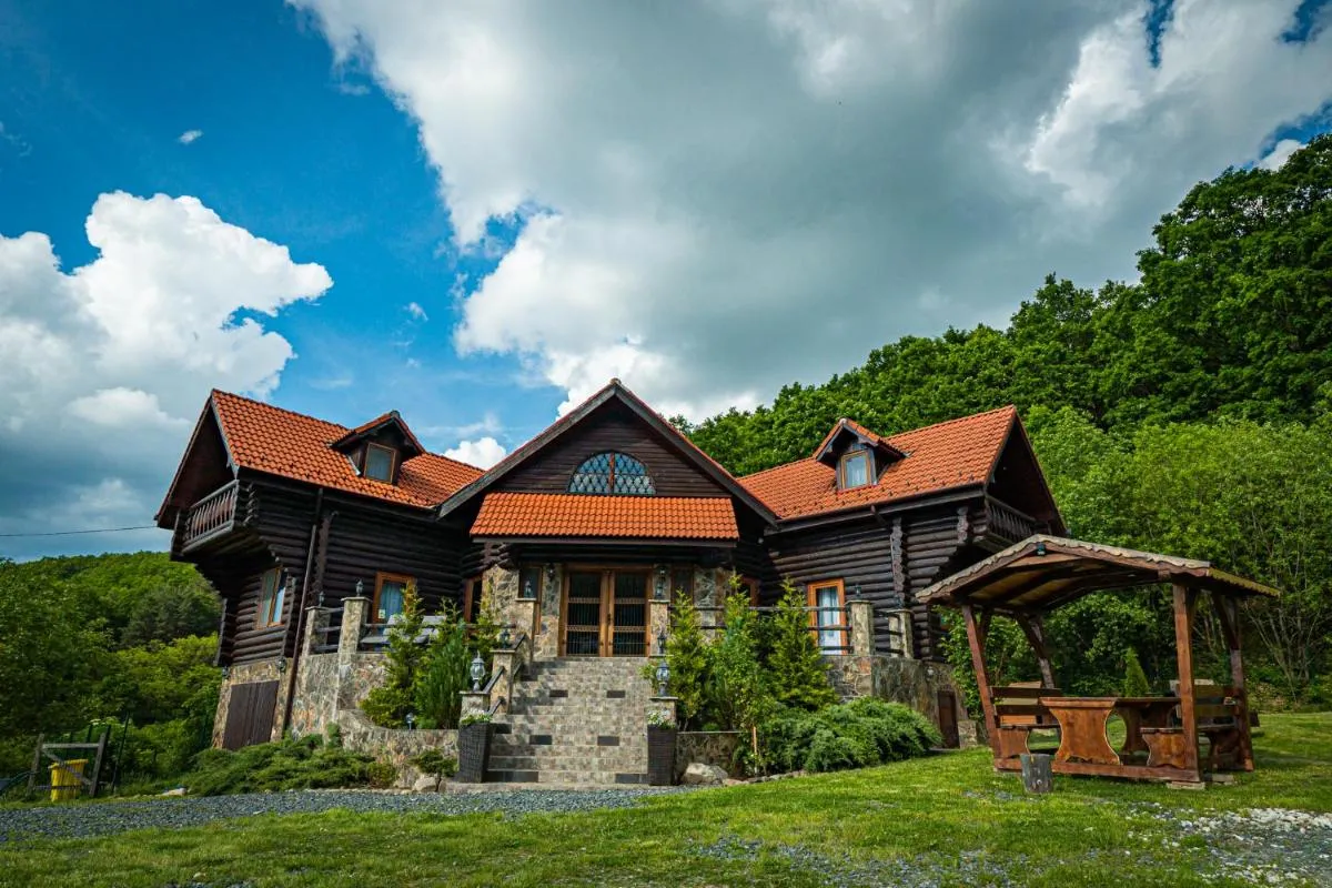 Image 4 of Rustic Cottage
