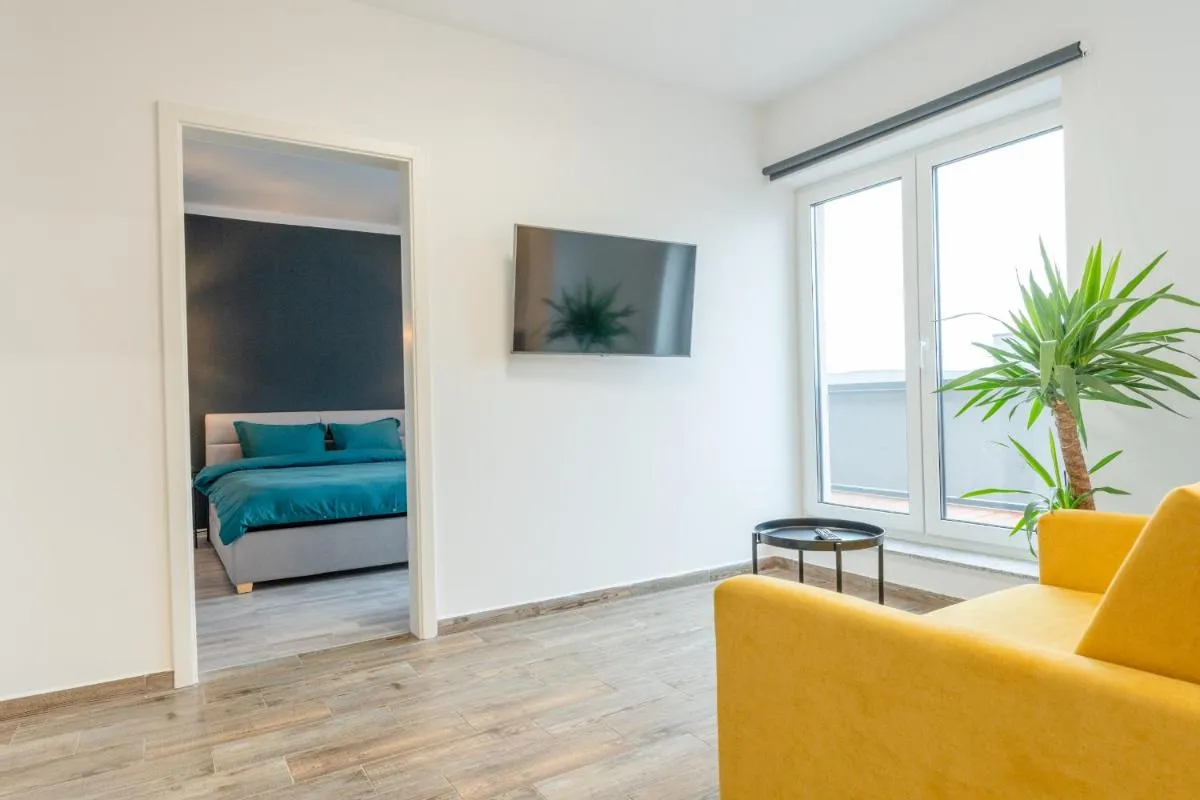 Image 3 of Skylark – Zurich Studio with Terrace & Mountain view