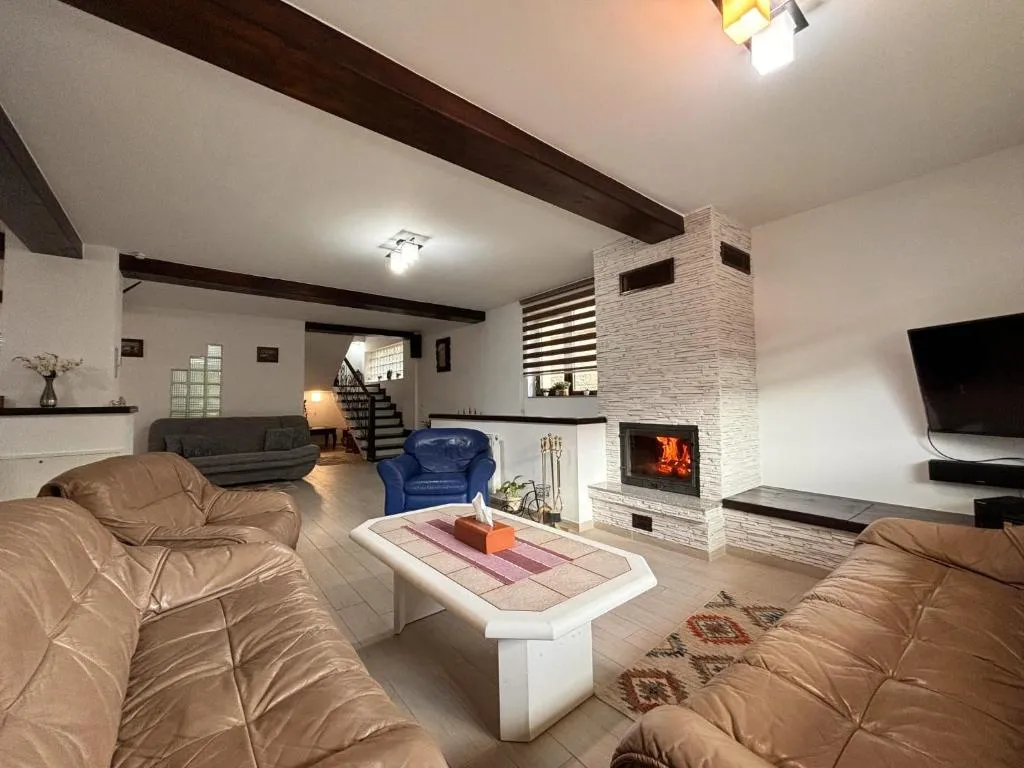 Image 1 of Skyline Villa