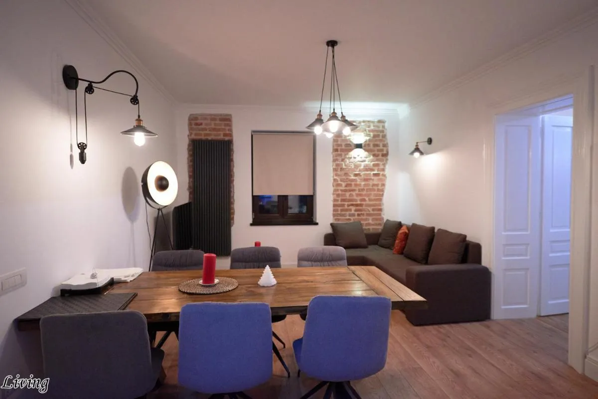 Image 4 of Smart Suite Poienii