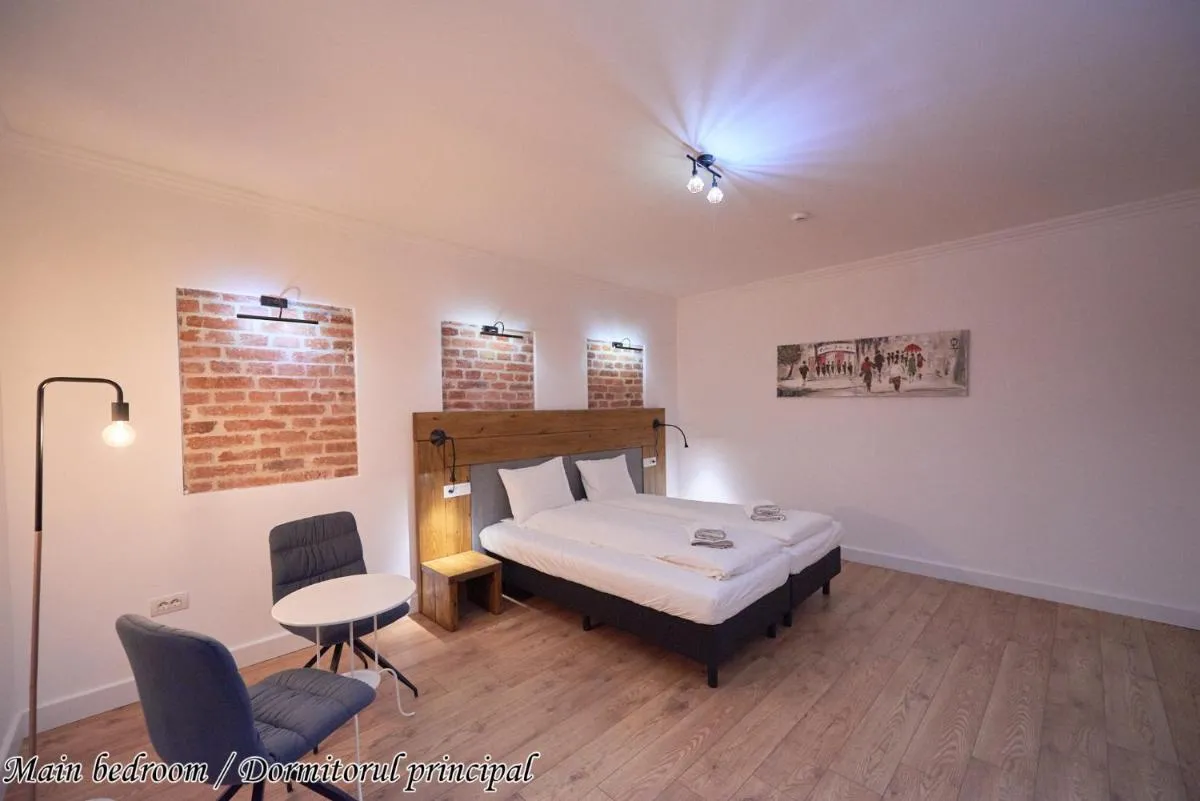 Image 2 of Smart Suite Poienii