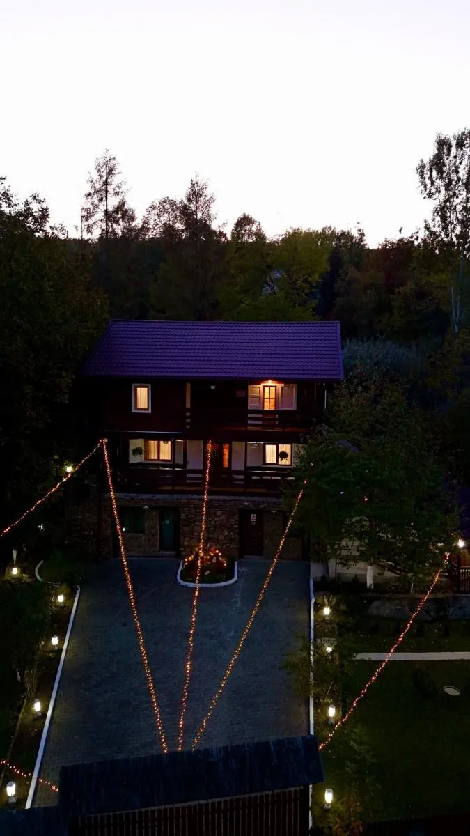 Image 6 of Sofia Lake House