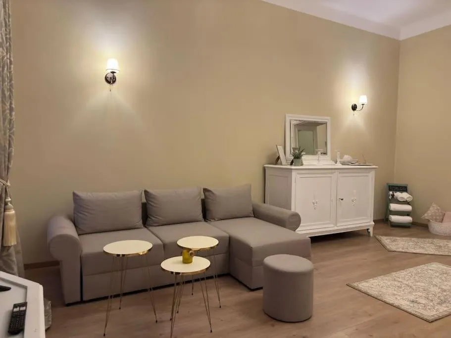 Image 5 of Studio Montaldo