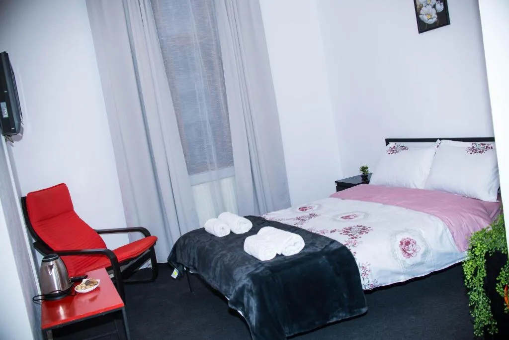 Image 1 of Studio Sonia – Tordosan Central – #1