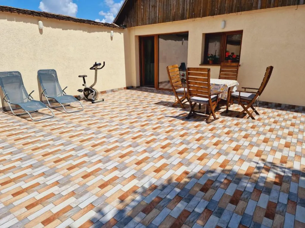 Image 1 of Studio minunat de vacanta Cristian