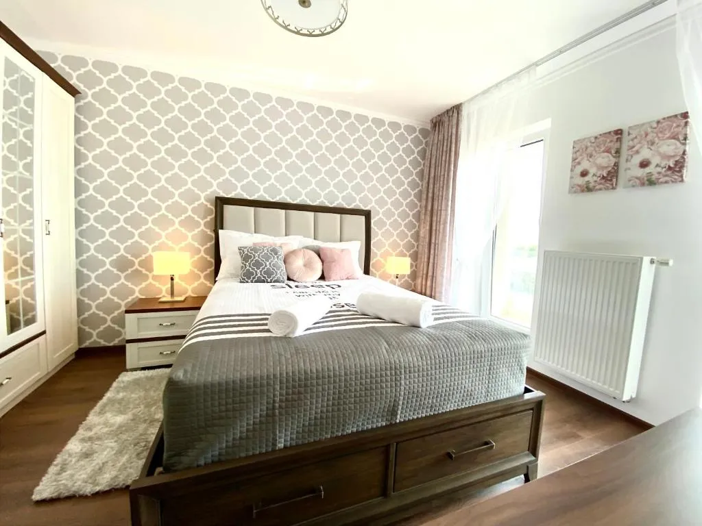 Image 1 of Stylish Retreat With a View in Coresi-Qualis