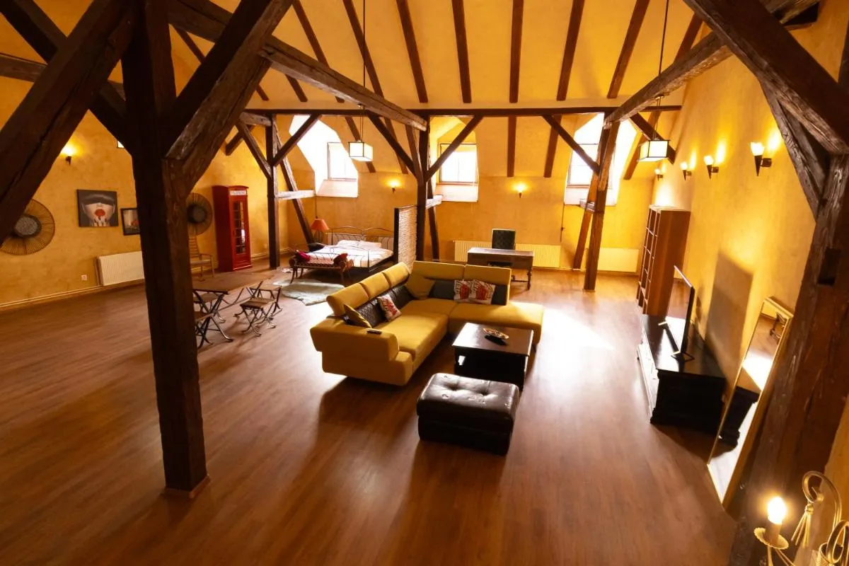 Image 7 of The Attic – Large Open-Space in the Old Town of Brasov, minutes away from The Black Church