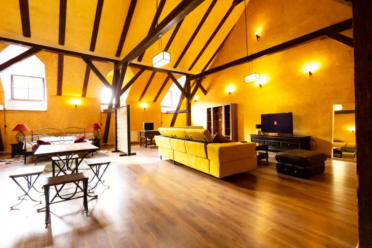Image 3 of The Attic – Large Open-Space in the Old Town of Brasov, minutes away from The Black Church