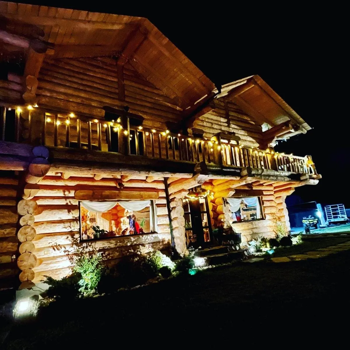 Image 4 of The Mountain’s Sea Chalet