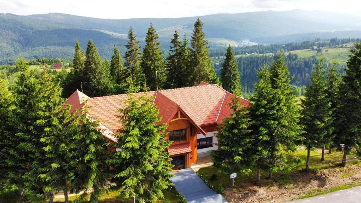 Image 5 of Tiarra Mountain Lodge