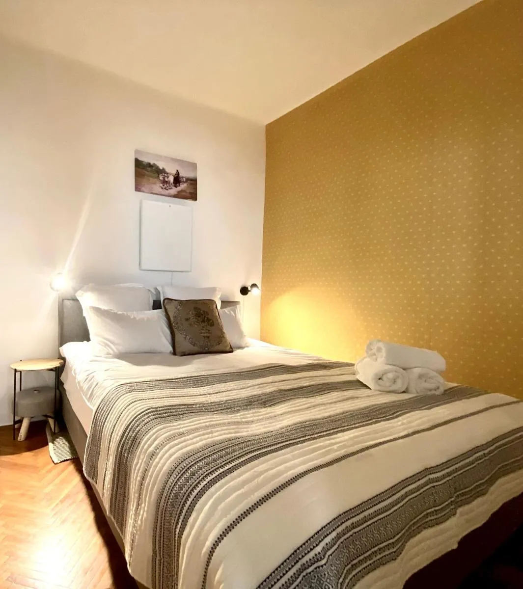 Image 6 of Traditional Meets Modern Apartment
