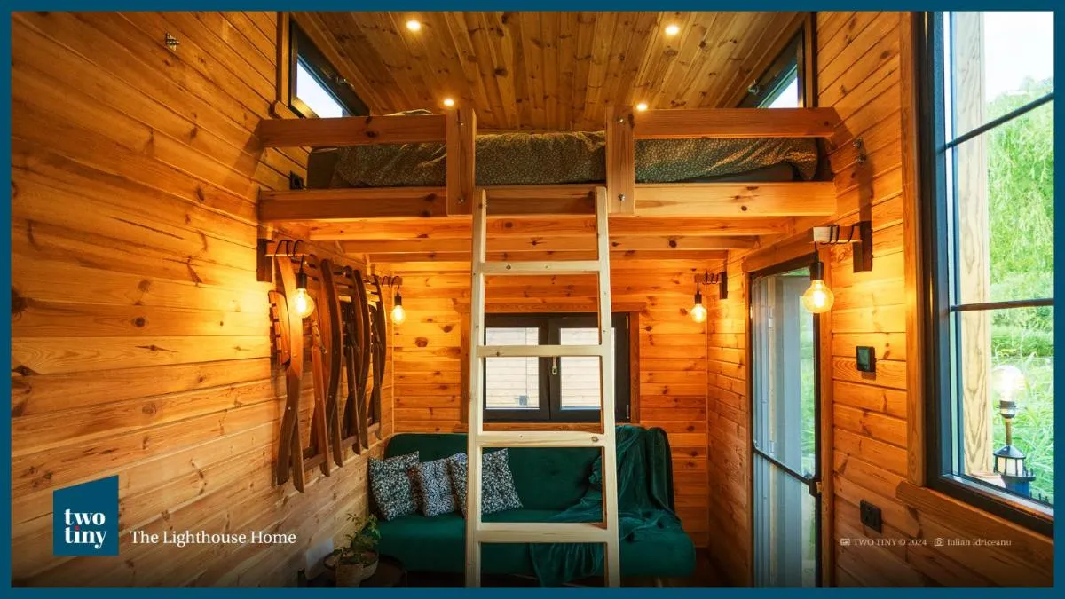 Image 6 of Two Tiny Houses