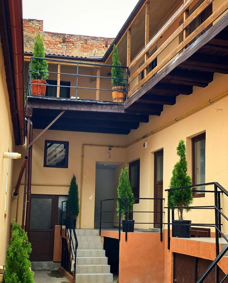 Image 4 of ULLYSSES GUEST HOUSE