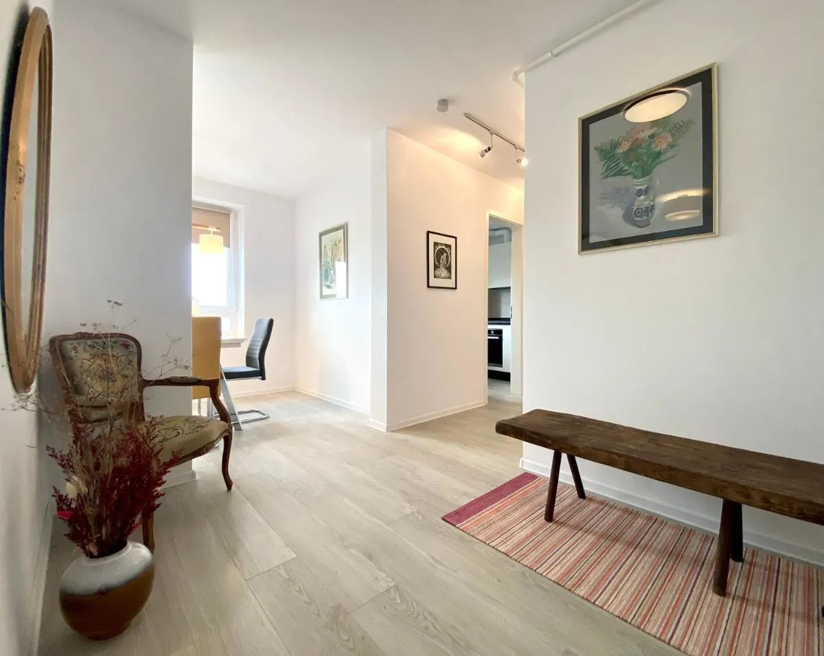 Image 2 of Uptown Apartment