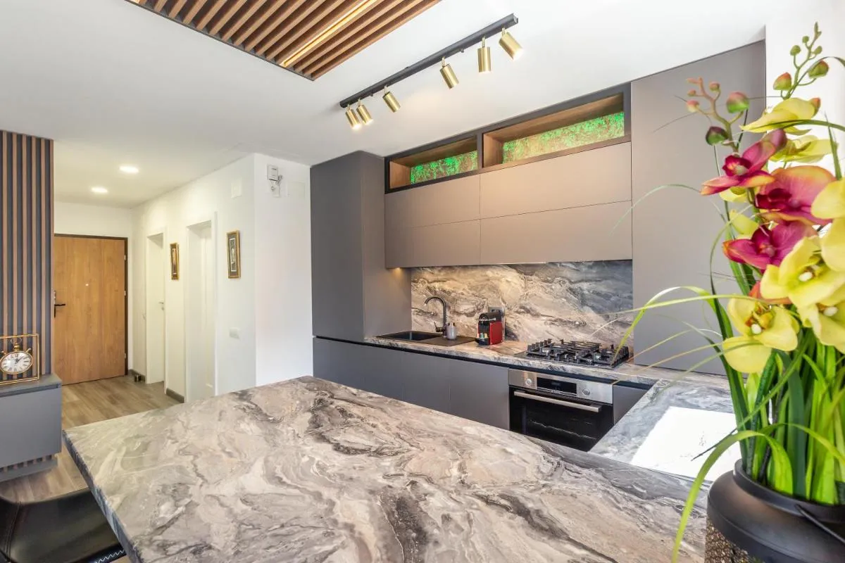 Image 6 of Urban Plaza Mountain View Luxury Retreat