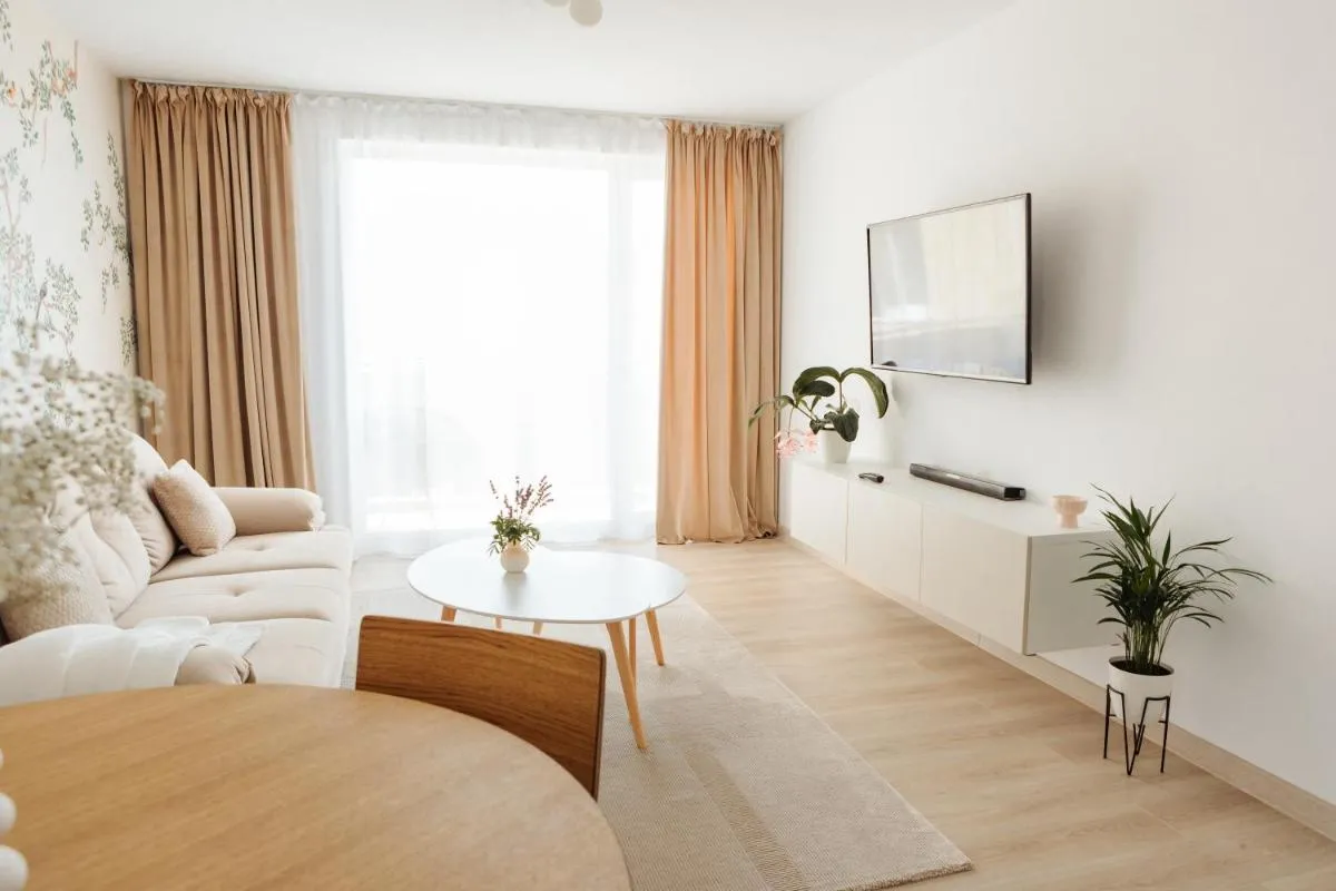 Image 2 of Urban Retreat Apartment Carpatilor