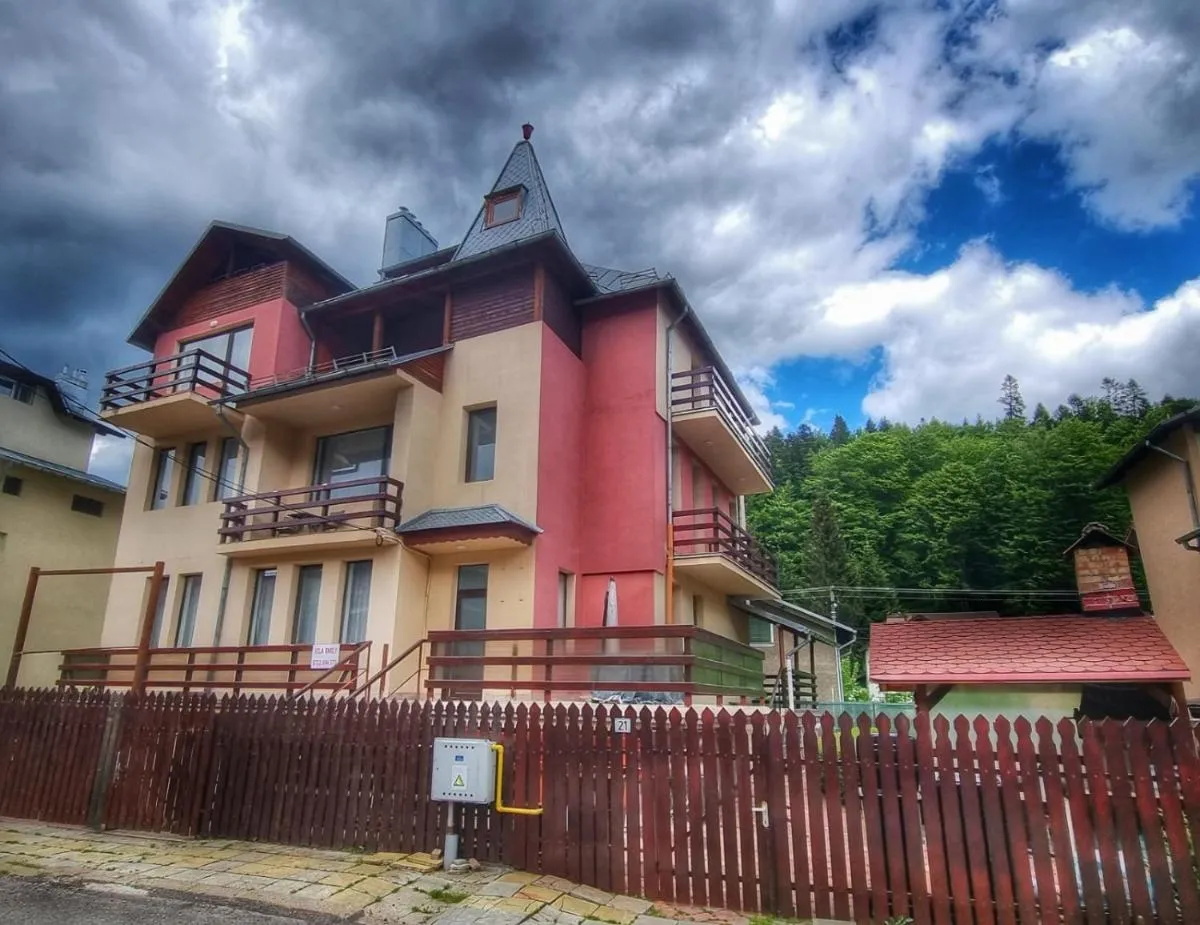 Image 2 of Vila Emily