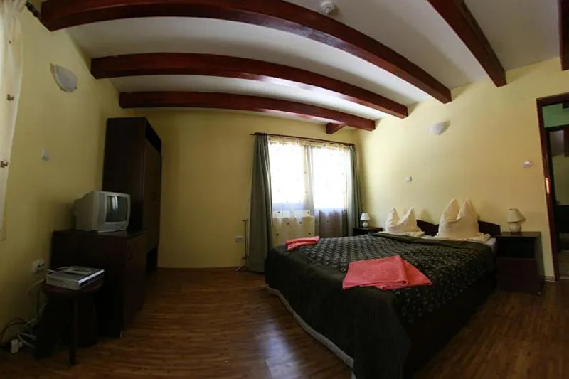Image 6 of Vila Gal